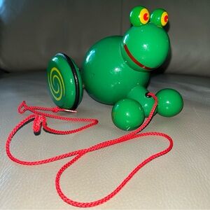 GREEN WOODEN WOBBLE PULL-ALONG SMILING 5.5” FROG TOY Vtg By Vilac Made in France